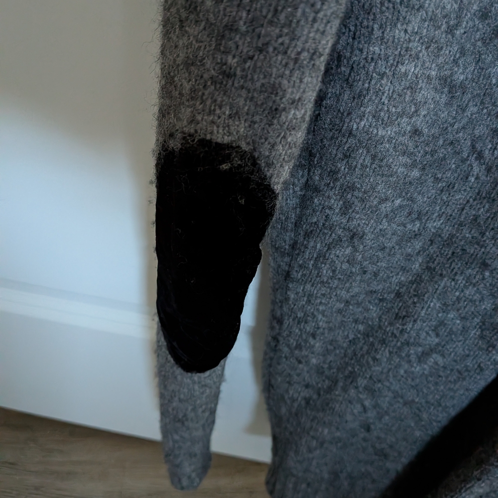 LOFT Women's Gray Sweater - Picture 5 of 5